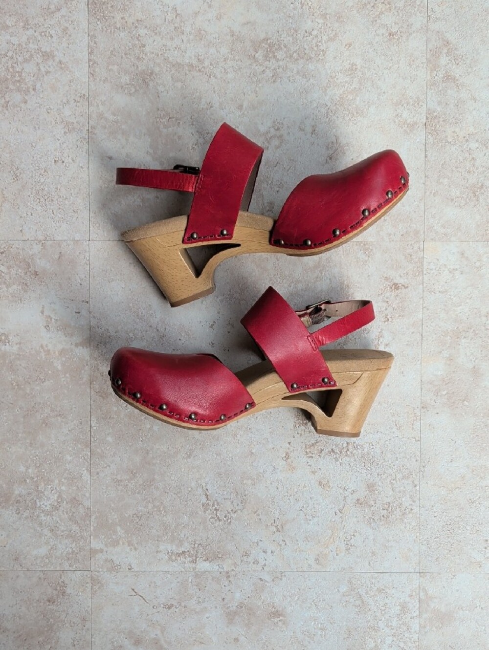 Dansko Red Leather Studded Clog Sandals With Heel - Picture 9 of 9